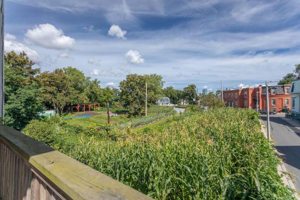 New! Boston Condo Near Mbta, 3 Mi To Fenway! Екстериор снимка
